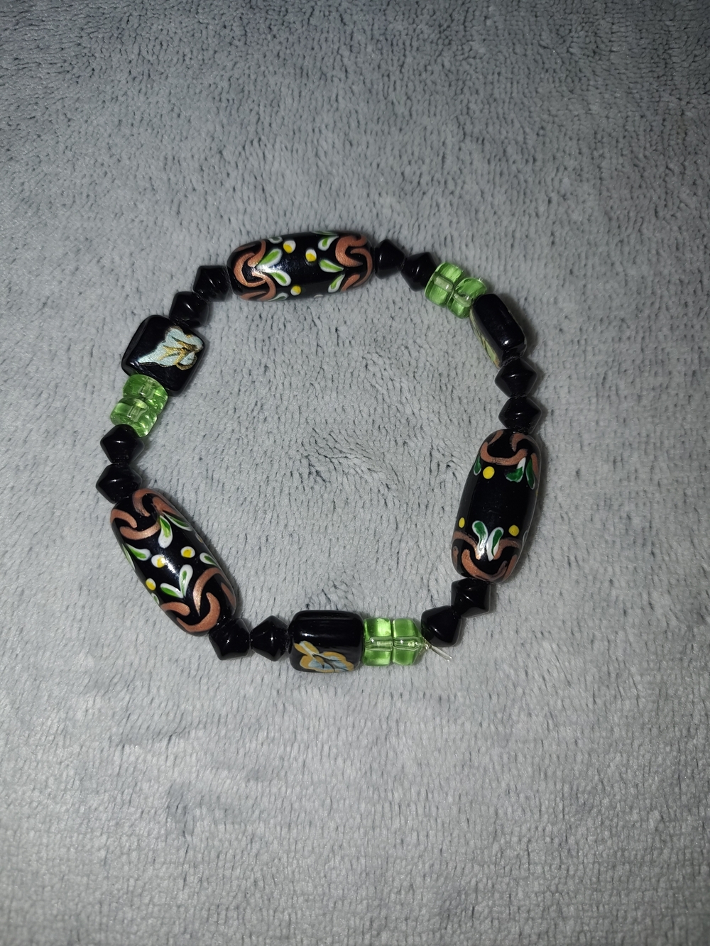Black and Green Floral Bead Bracelet - Handmade Jewelry